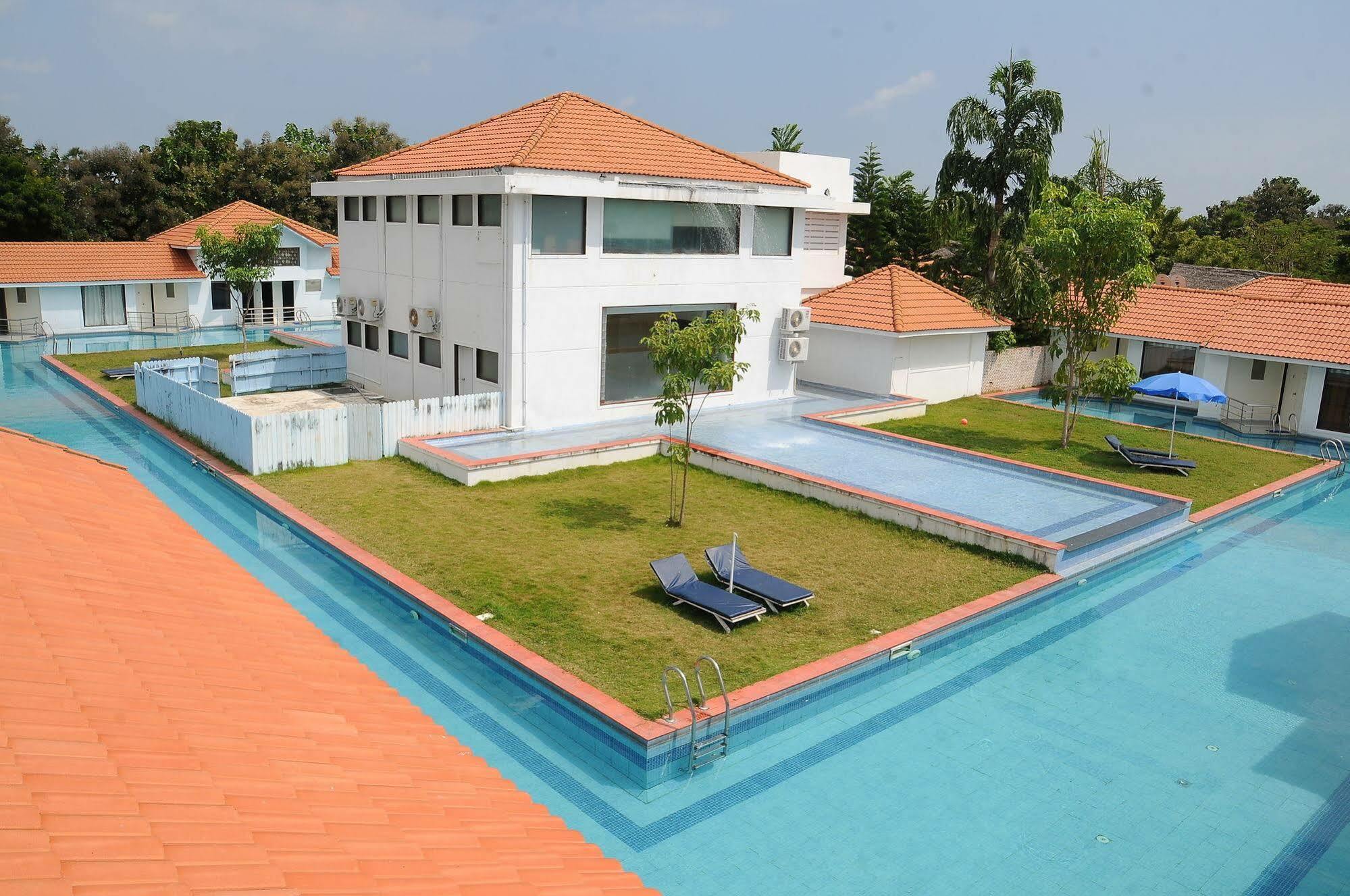 Village Retreat Kalpakkam Buitenkant foto